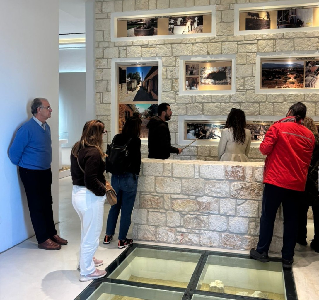 WhatsApp%20Image%202026-03-04%20at%2018.45.32